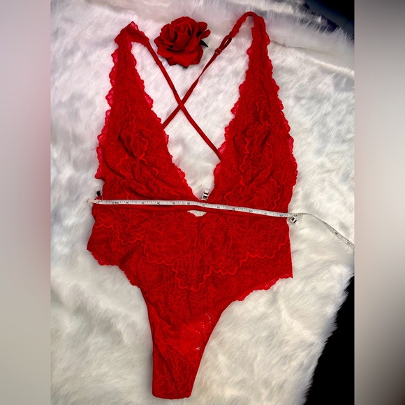 Victoria Secret Lingerie - Picture 4 of 13